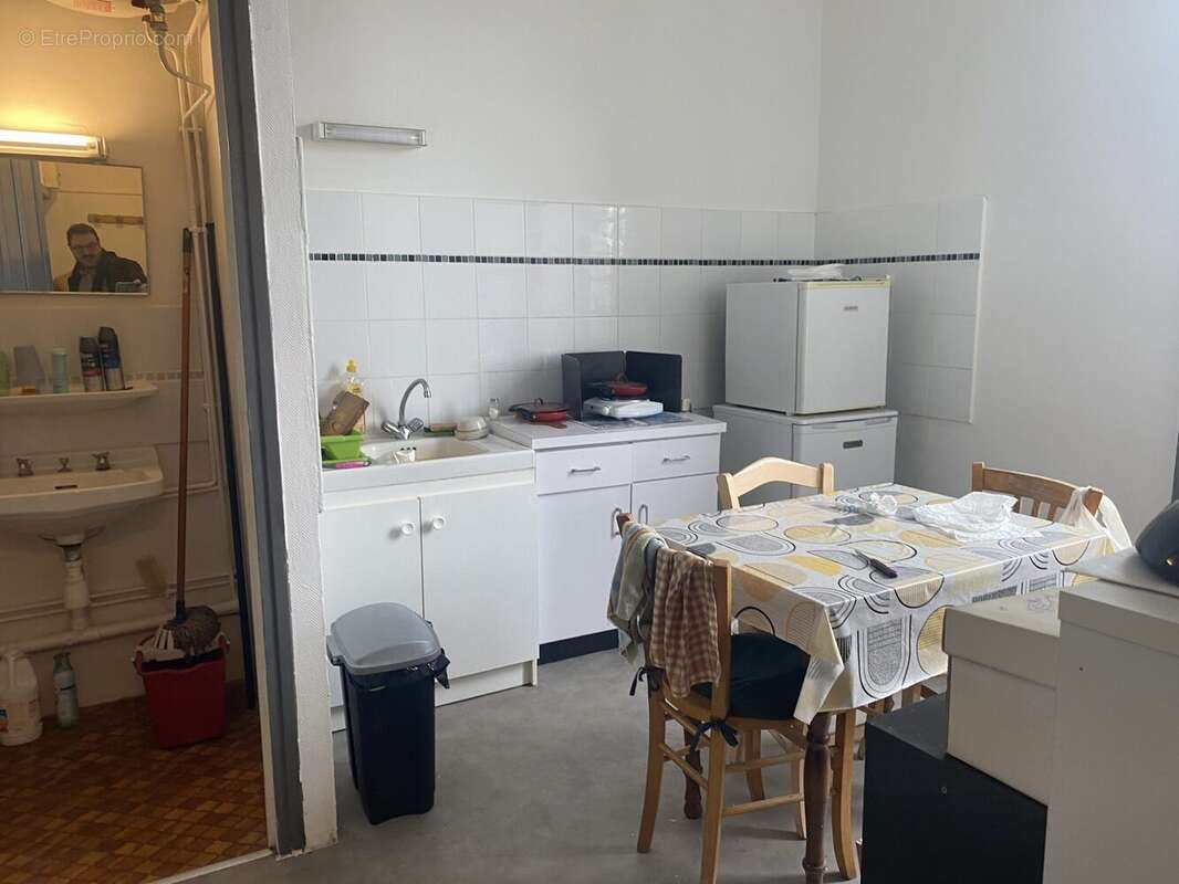 Appartement 22 m² à Aubenas  - photo 2