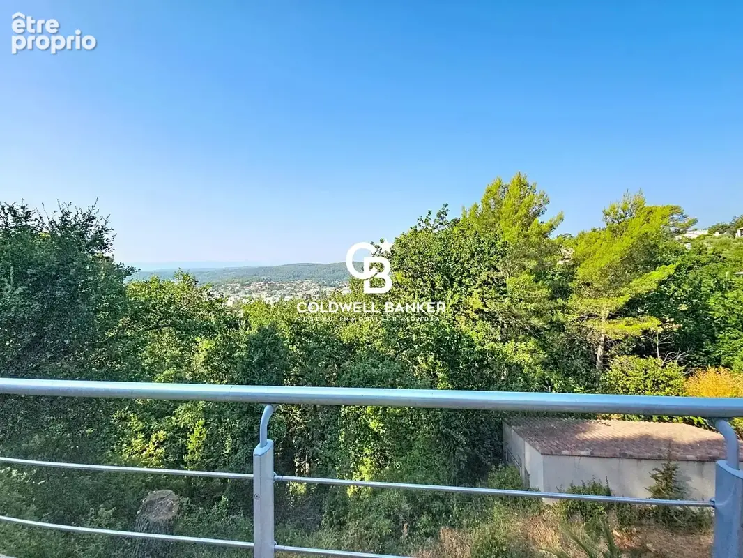 Exclusivité — Villa contemporaine provençale avec piscine et vue dégagée sur terrain de 3 000 m² — Draguignan - photo 19