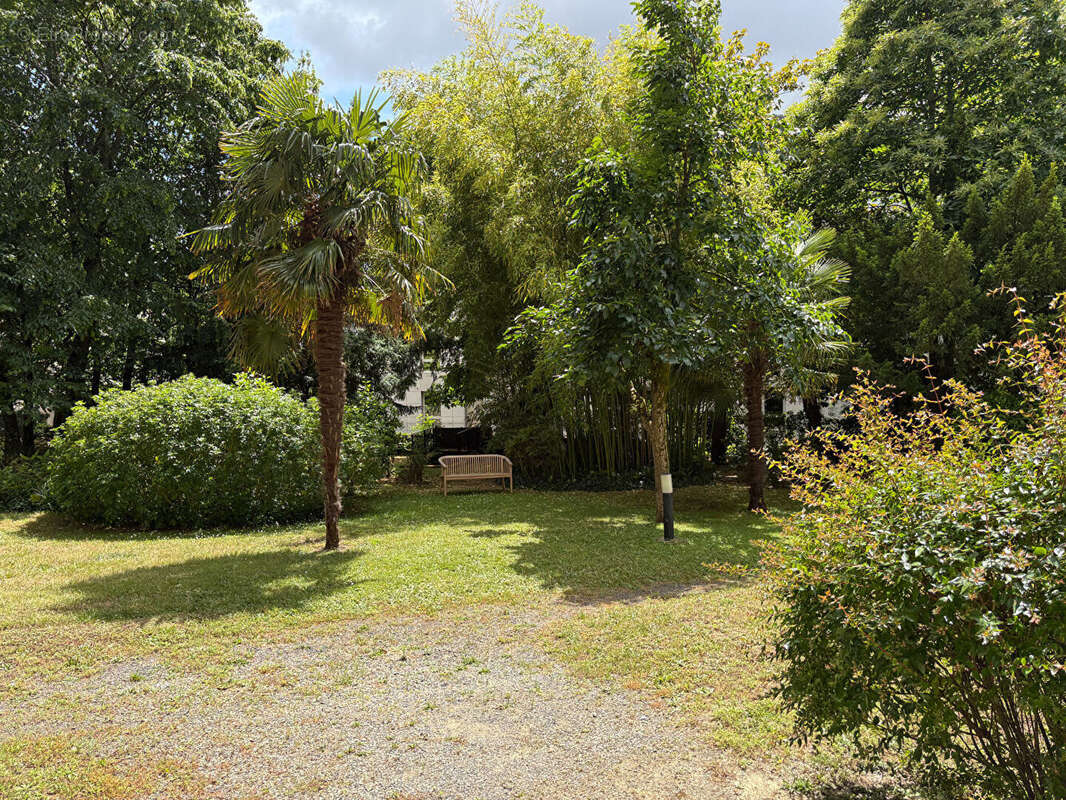 Appartement T4 de standing de 116 m² avec terrasse et double garage - photo 2