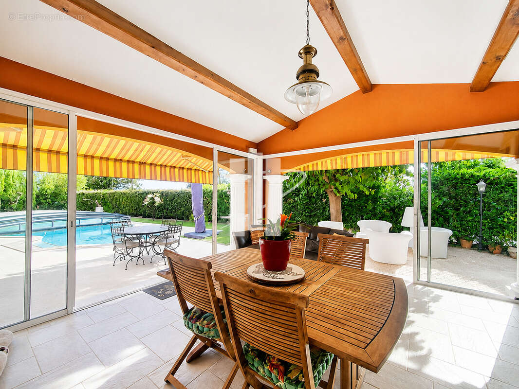 FREJUS - L'élégance et le confort d'une maison où chaque jour a un goût de vacances - photo 14