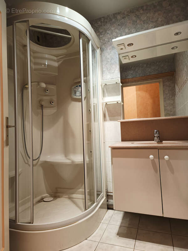 Appartement à LE PEAGE-DE-ROUSSILLON