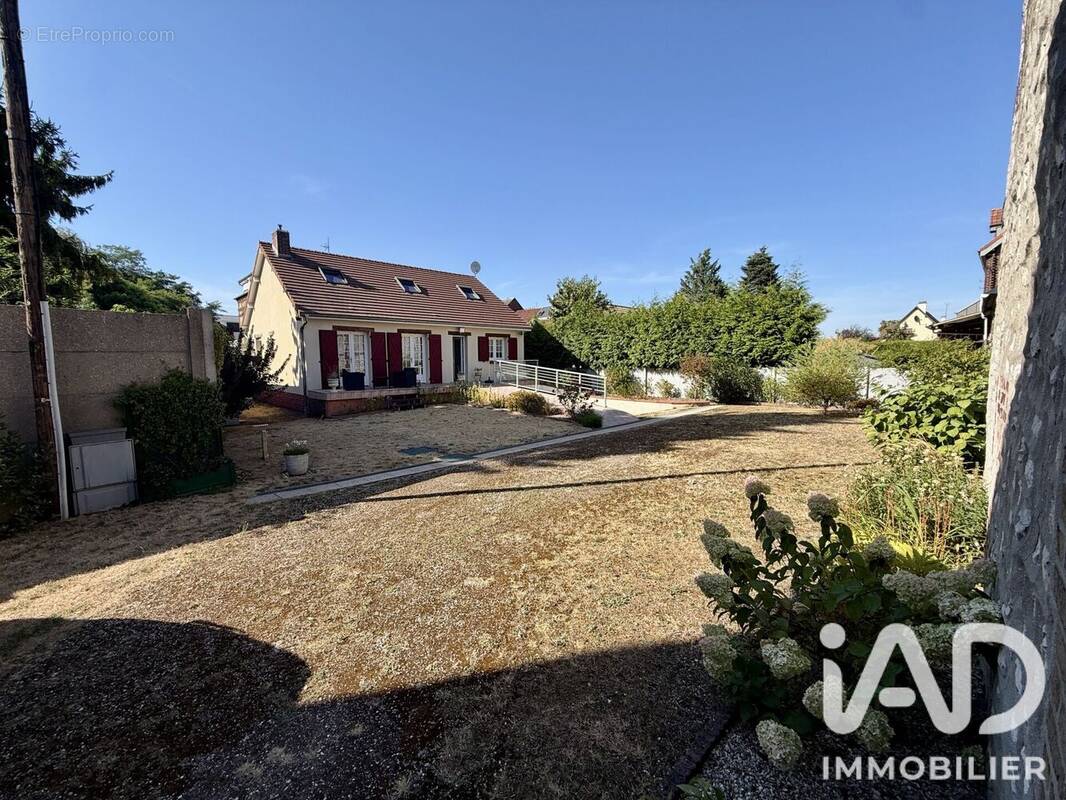 Photo 1 - Maison à SOTTEVILLE-LES-ROUEN