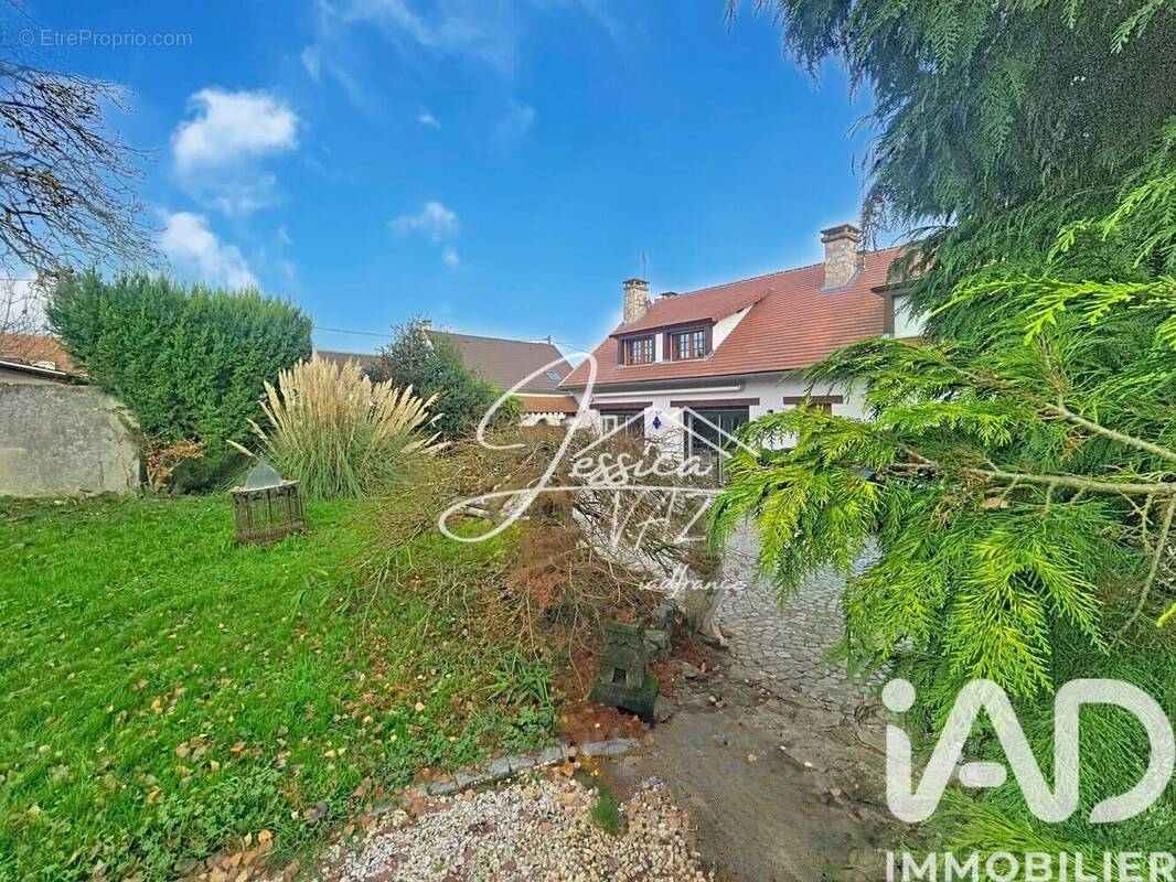 Photo 1 - Maison à PEROY-LES-GOMBRIES