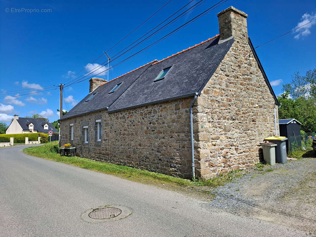 Maison à CAVAN