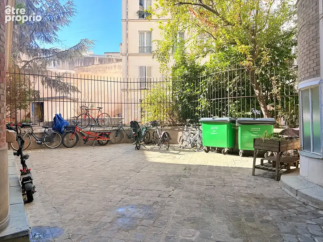 M° Riquet / Rue Riquet. Chambre de service de 5.57 m2 - photo 5