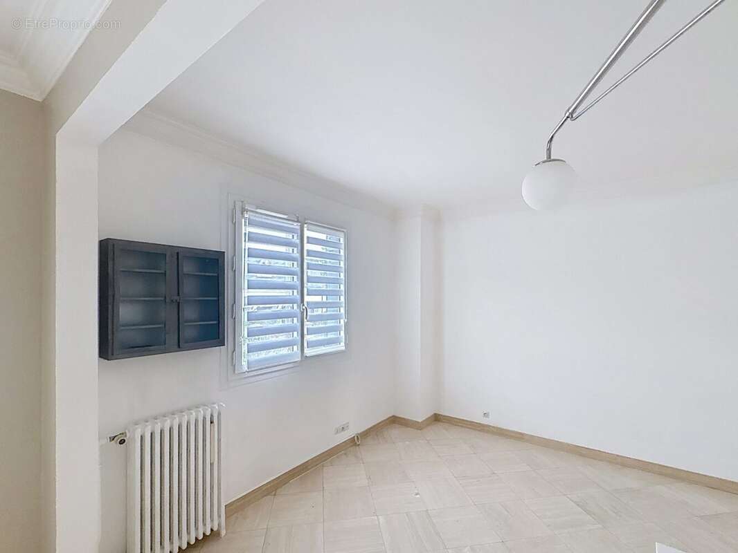 Maison à L&#039;HAY-LES-ROSES