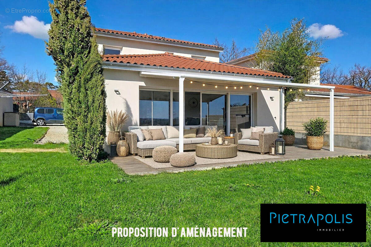 Maison à GREZIEU-LA-VARENNE