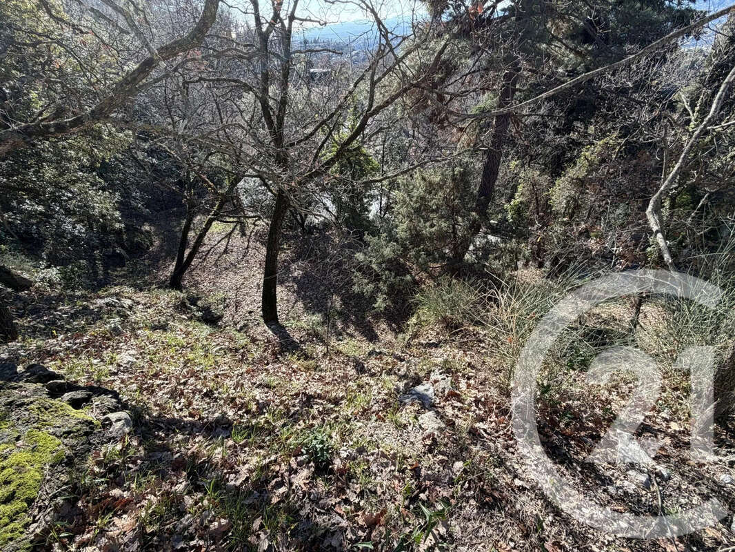 Terrain à ASPREMONT