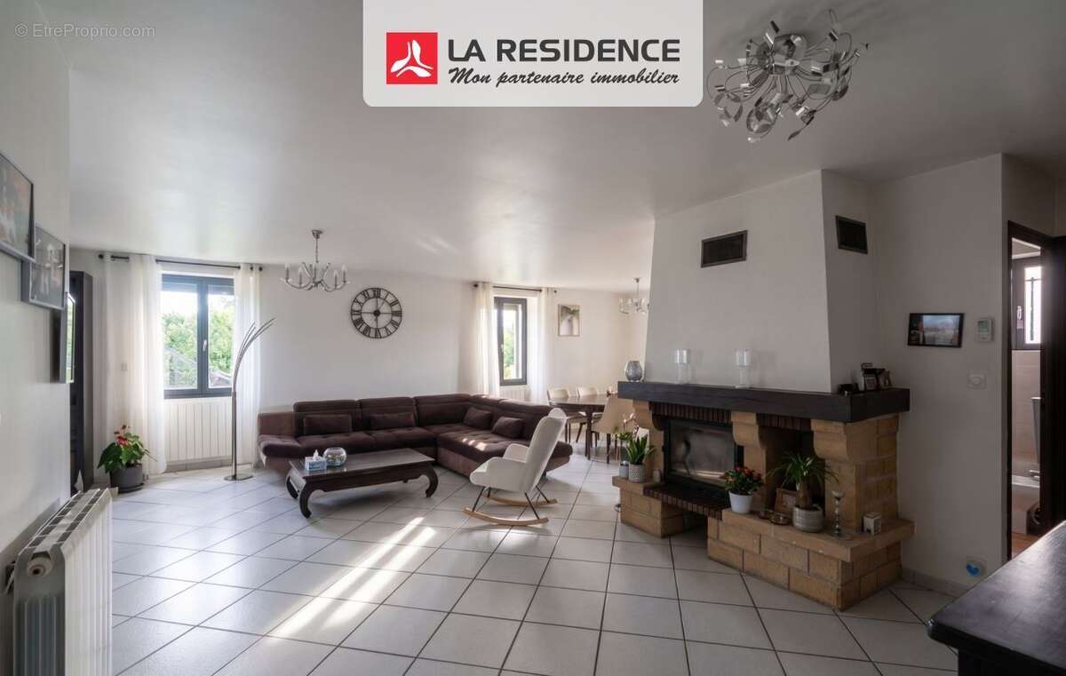 Maison 124 m² à Bourg-Les-Valence  - photo 8