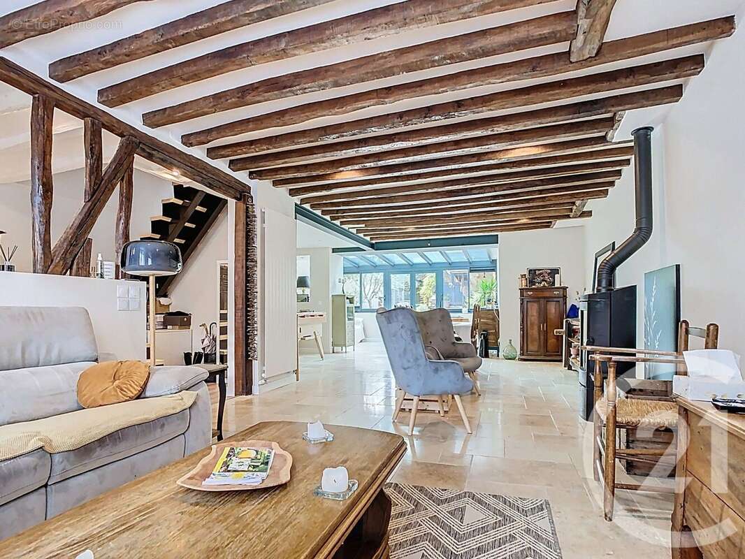 Maison à LA CHAPELLE-GAUTHIER