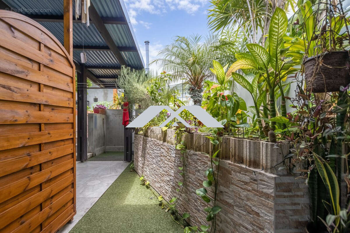 Maison à SAINT-JOSEPH