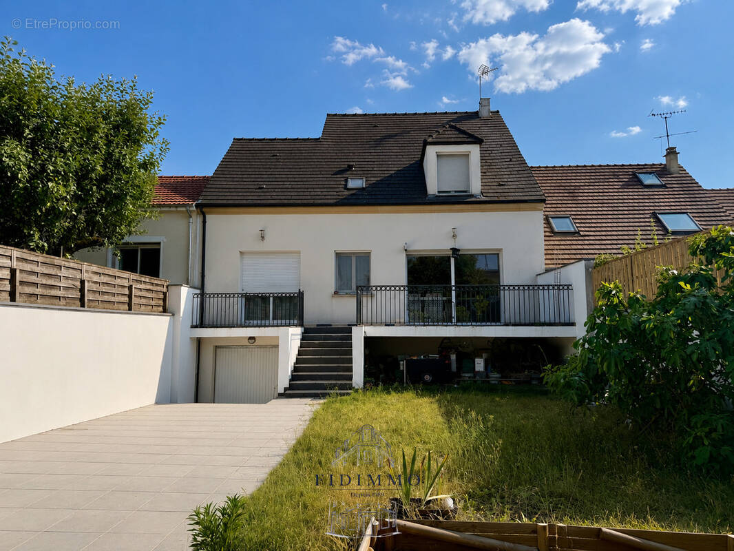 Maison à SUCY-EN-BRIE