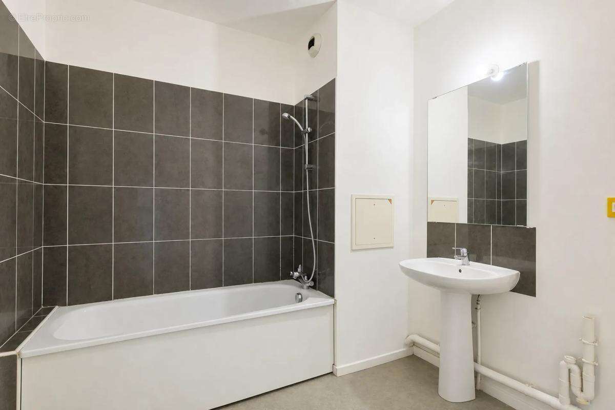 Appartement de 3 pièces de 55 m² à Aulnay-sous-Bois - photo 9