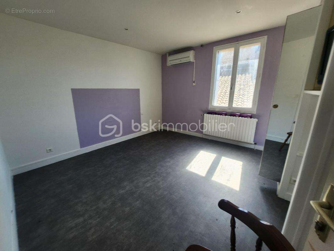 Appartement à CHENAY