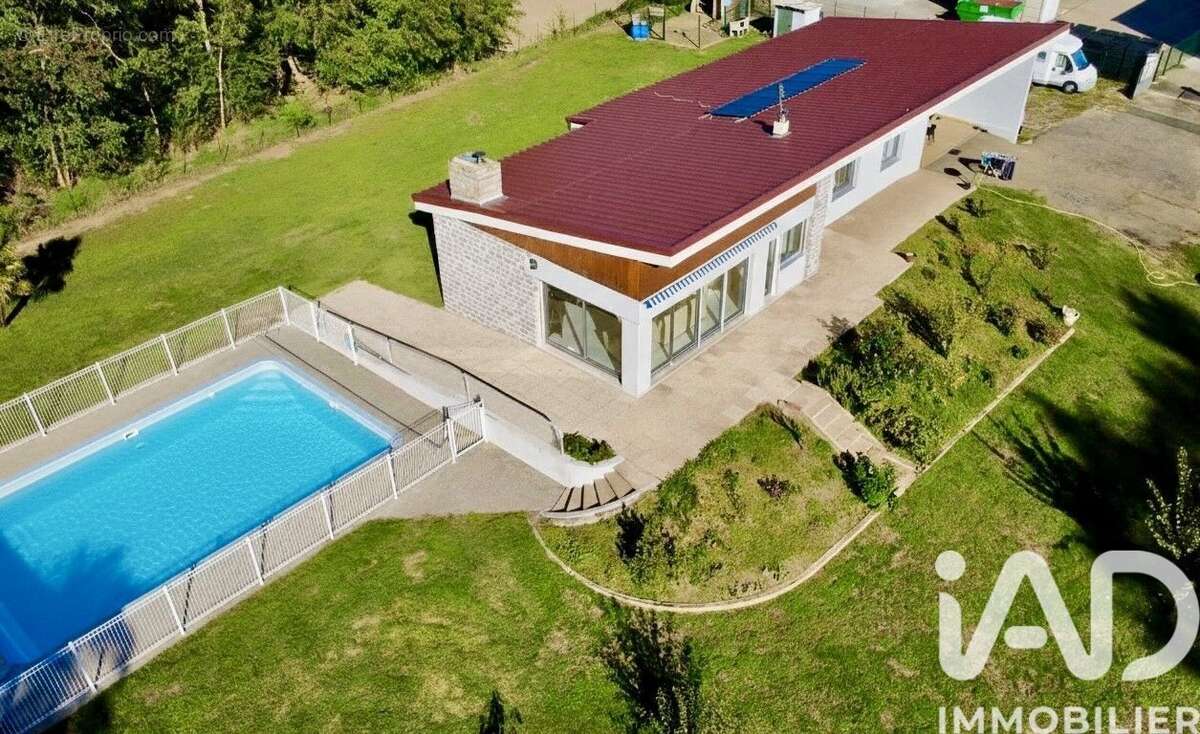 Photo 9 - Maison à SAINT-JUST-SAINT-RAMBERT