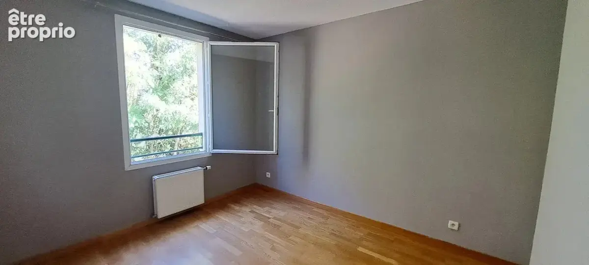 SEYSSINS Golf - Appartement T4 de 79 m2 avec possibilité de garage - photo 10