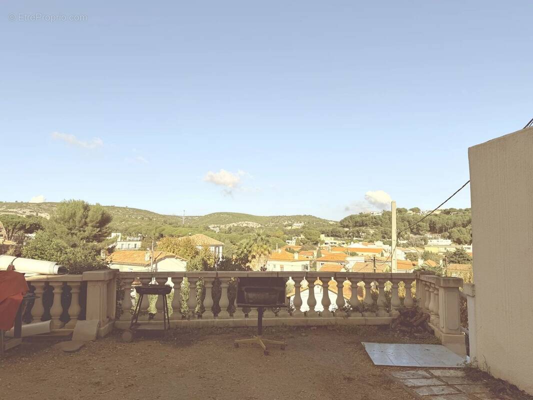 Appartement à CARRY-LE-ROUET