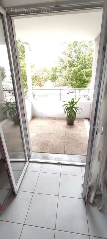 Appartement à SAINT-MARTIN-D'HERES