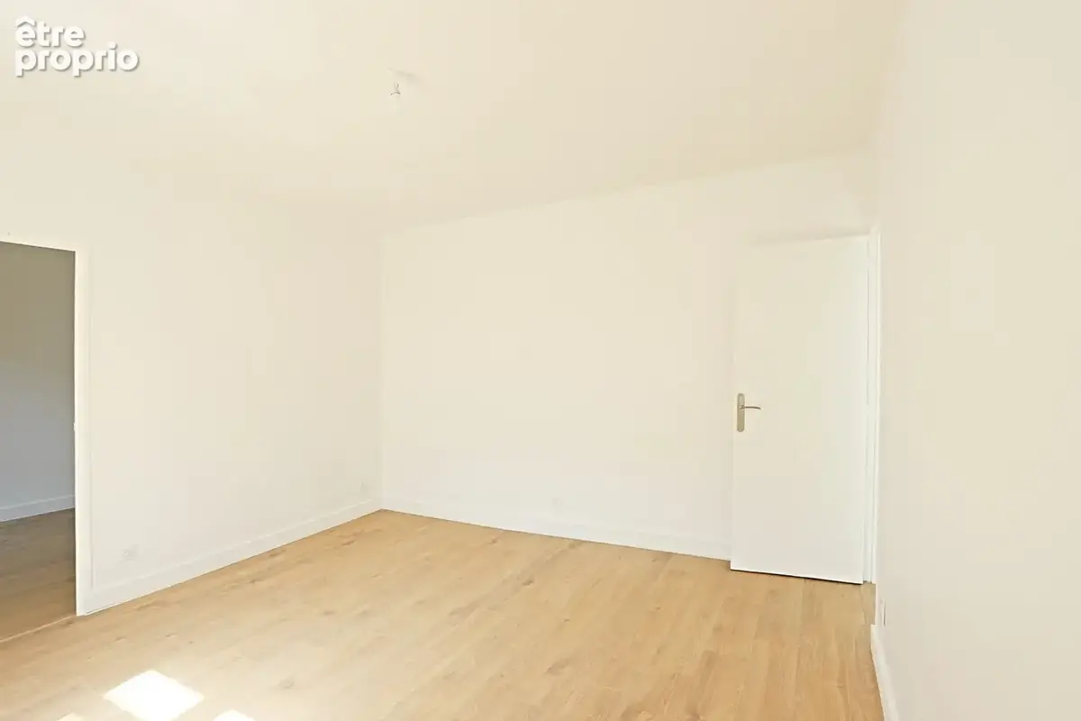 Photo Appartement à Pantin au prix de 224 000€