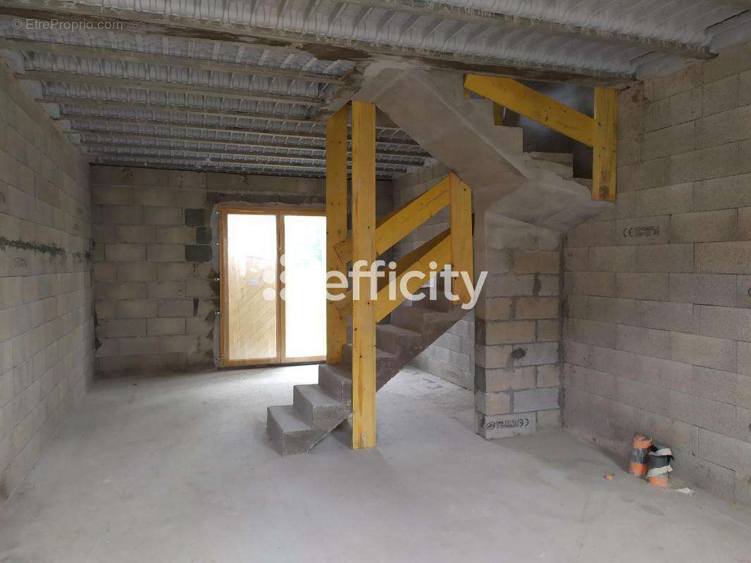 Appartement à HOUDAN