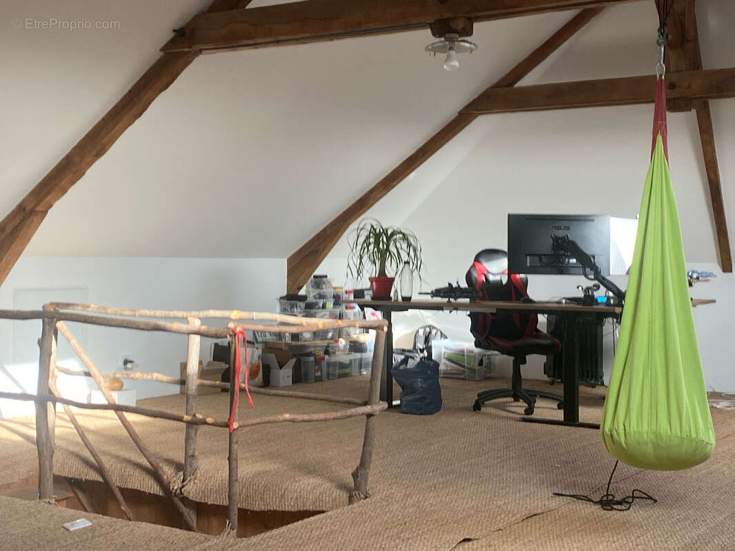 Maison à LA CROISILLE-SUR-BRIANCE