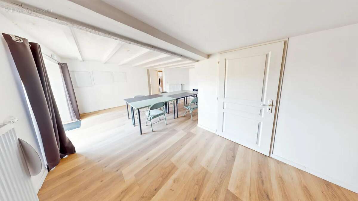 Maison à NEUVILLE-DE-POITOU