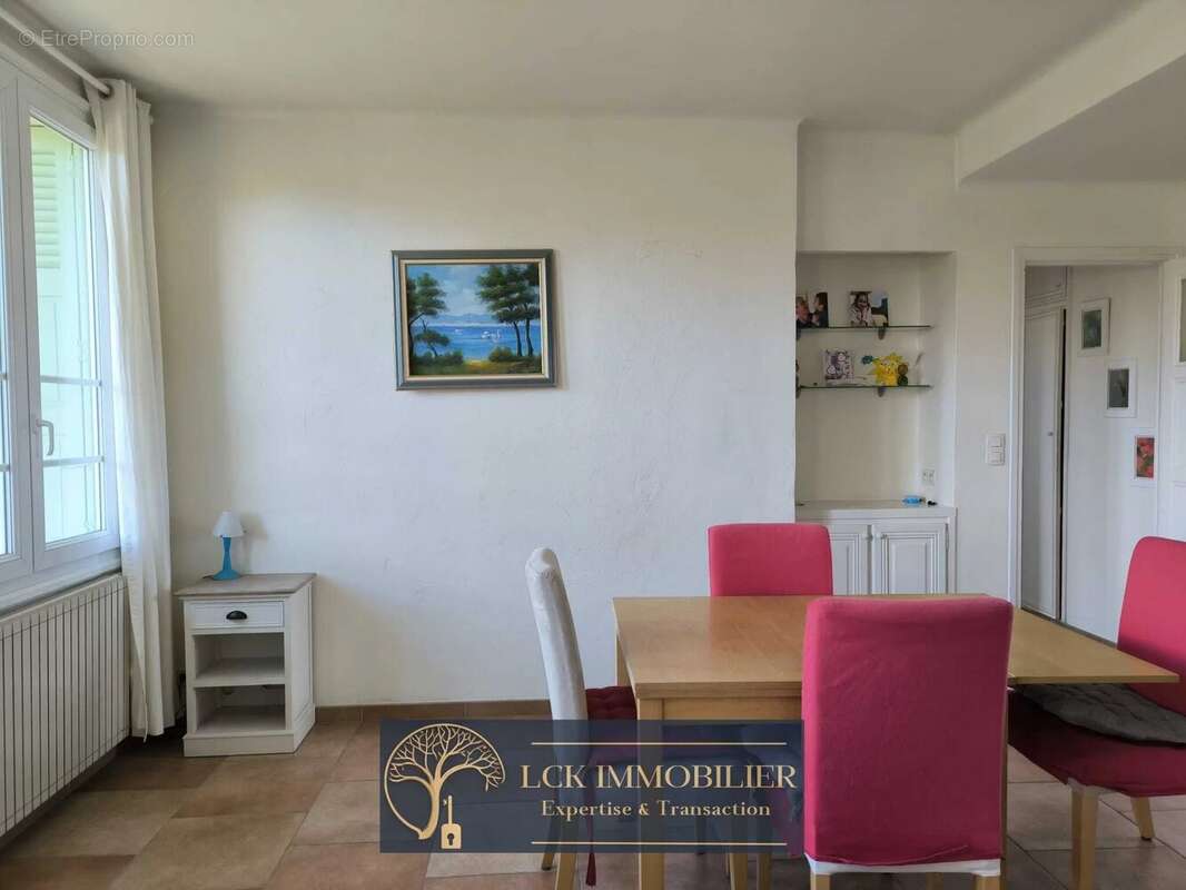 Appartement à FREJUS