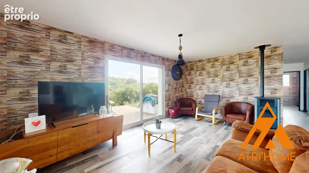 Maison 4 pièces 105 m² à vendre à Carlat (15130) - photo 9