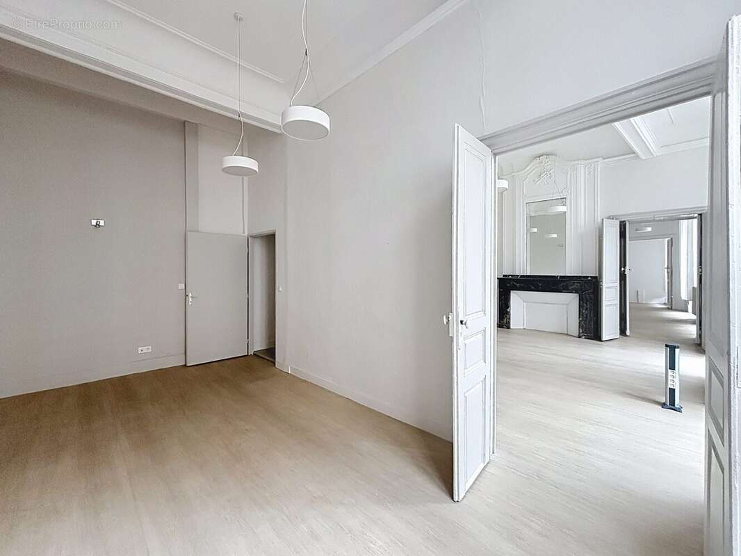 Appartement 535 m² à Toulouse  - photo 3