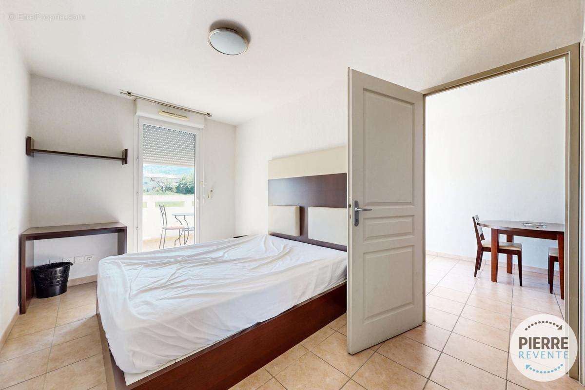 Appartement à SIX-FOURS-LES-PLAGES