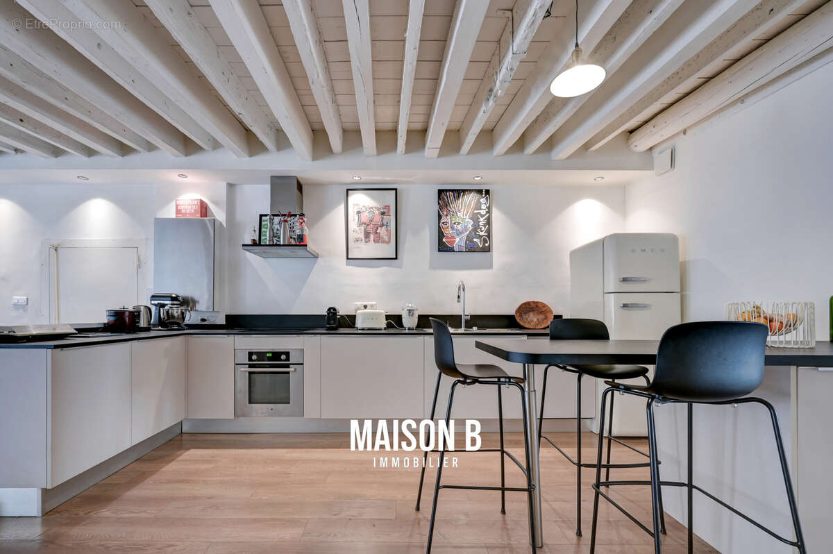 Autre à MARSEILLE-2E