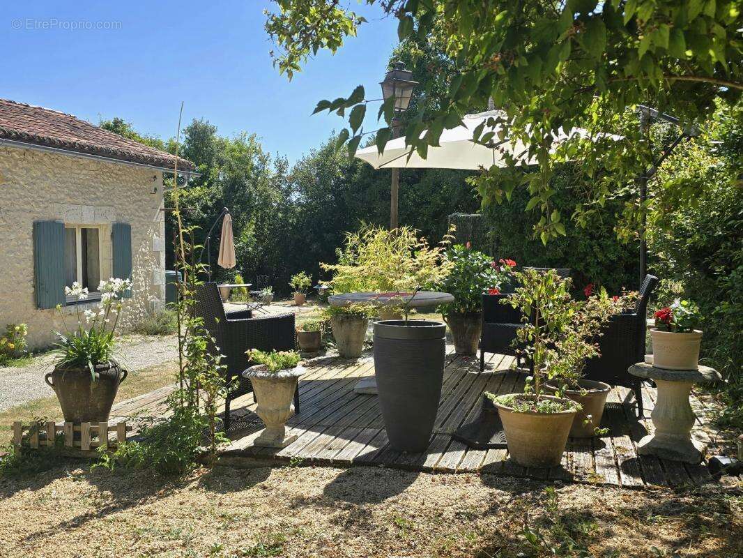 Maison à VERTEILLAC