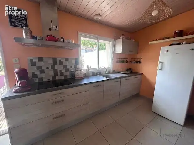 Maison 78 m² à Saint-Reverend  - photo 7
