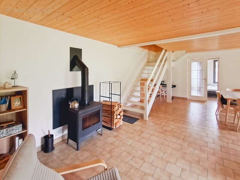 Maison à SAINT-AMOUR