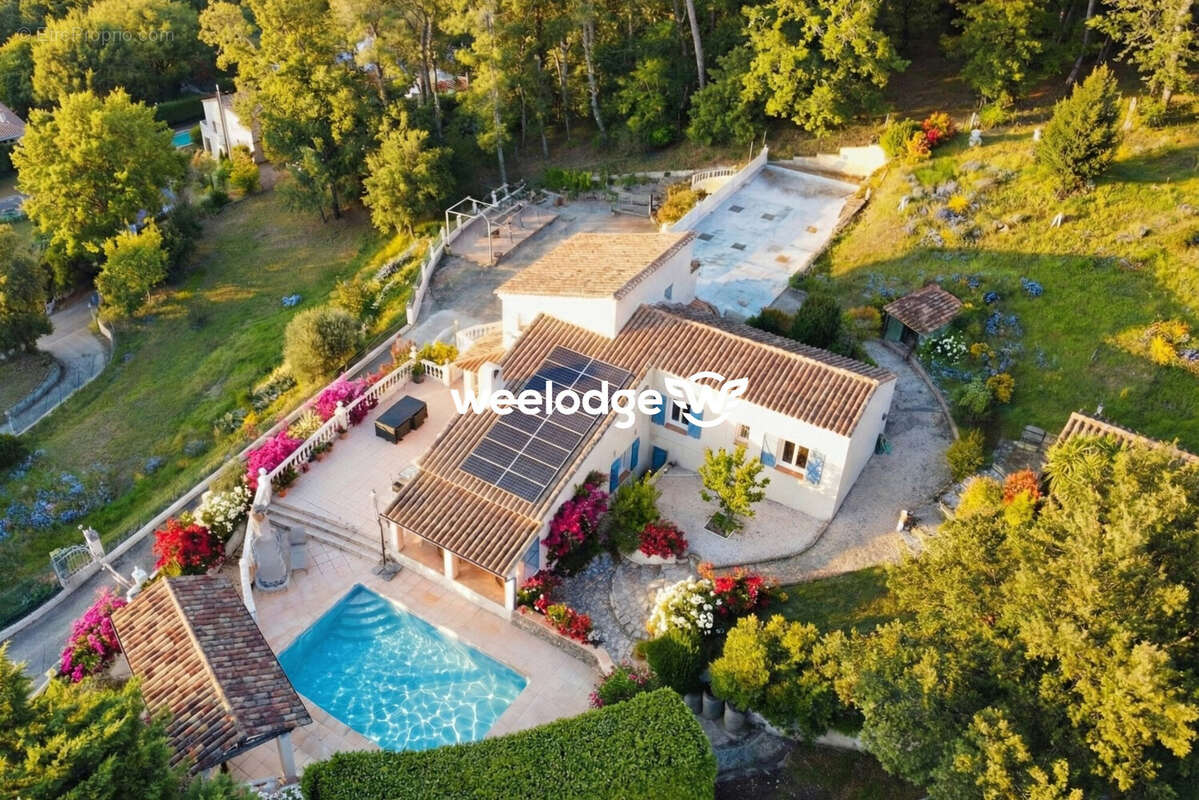Maison à MANDELIEU-LA-NAPOULE