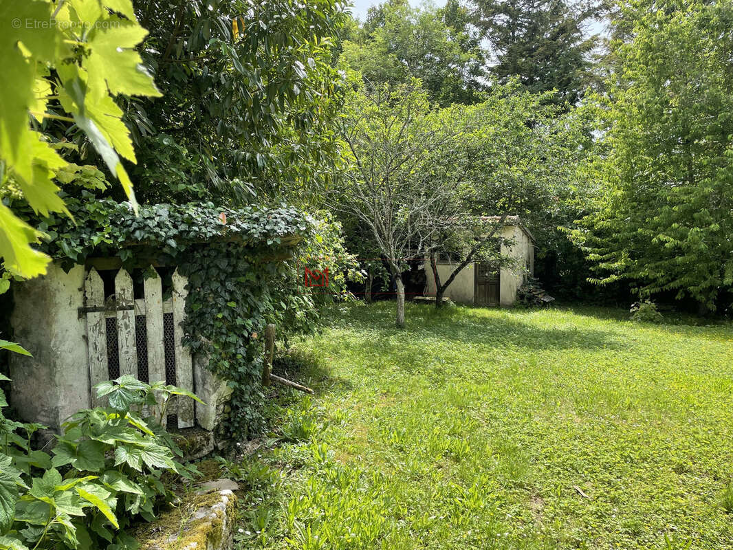 Maison à LESCHEROLLES