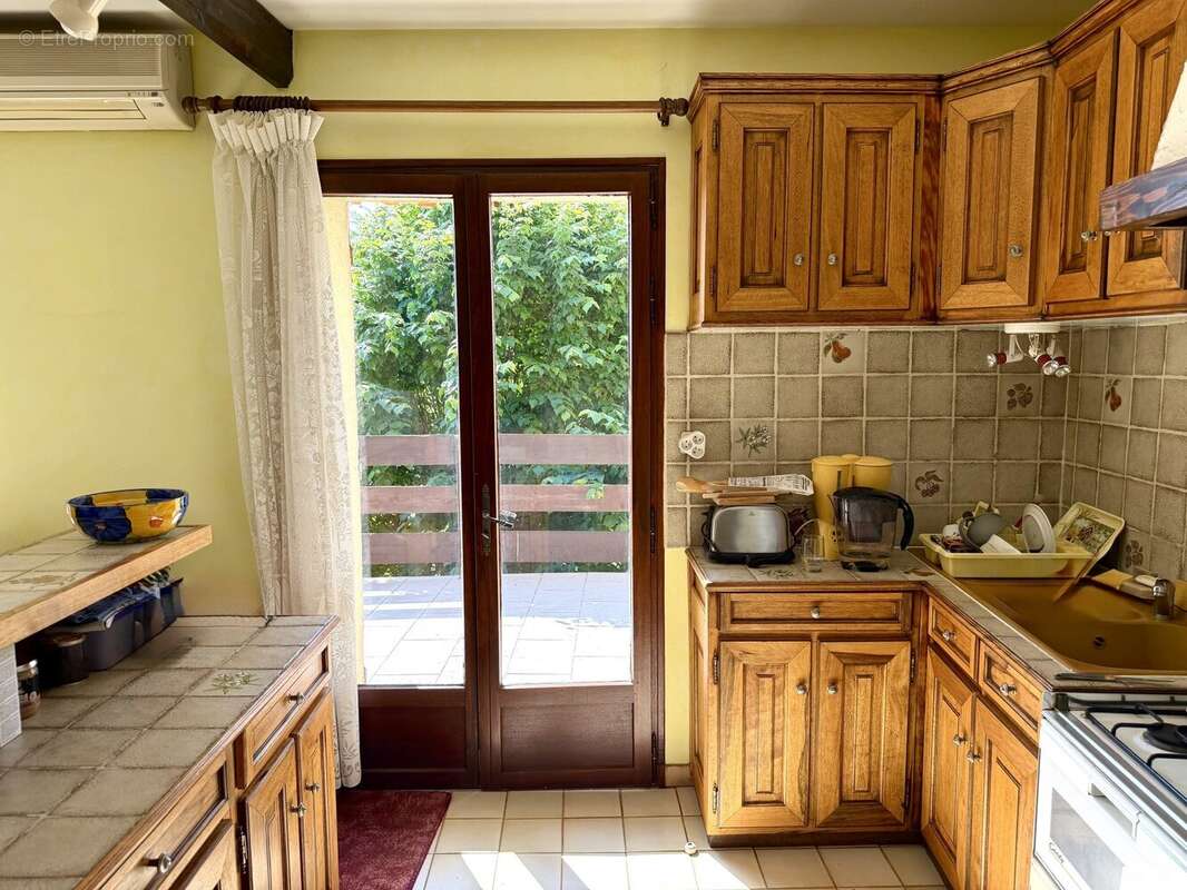 Maison à UCHAUD