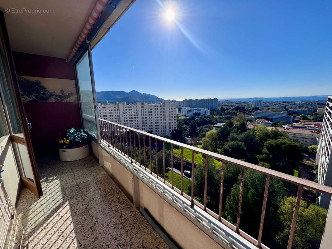 Appartement à MARSEILLE-9E