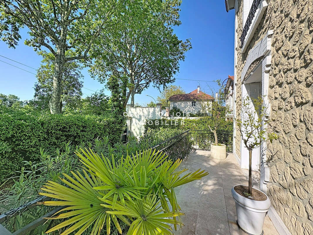 Maison à SAINT-MAUR-DES-FOSSES