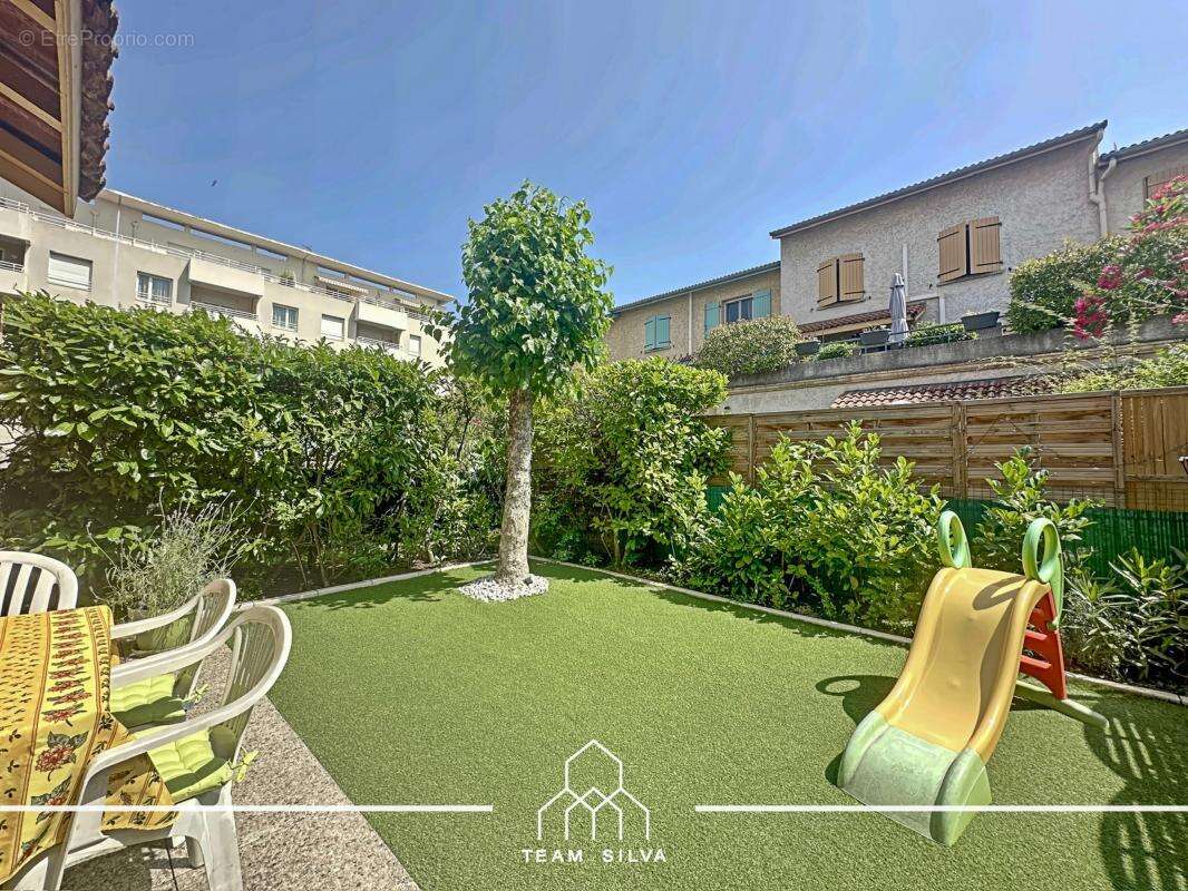 Appartement à LYON-8E