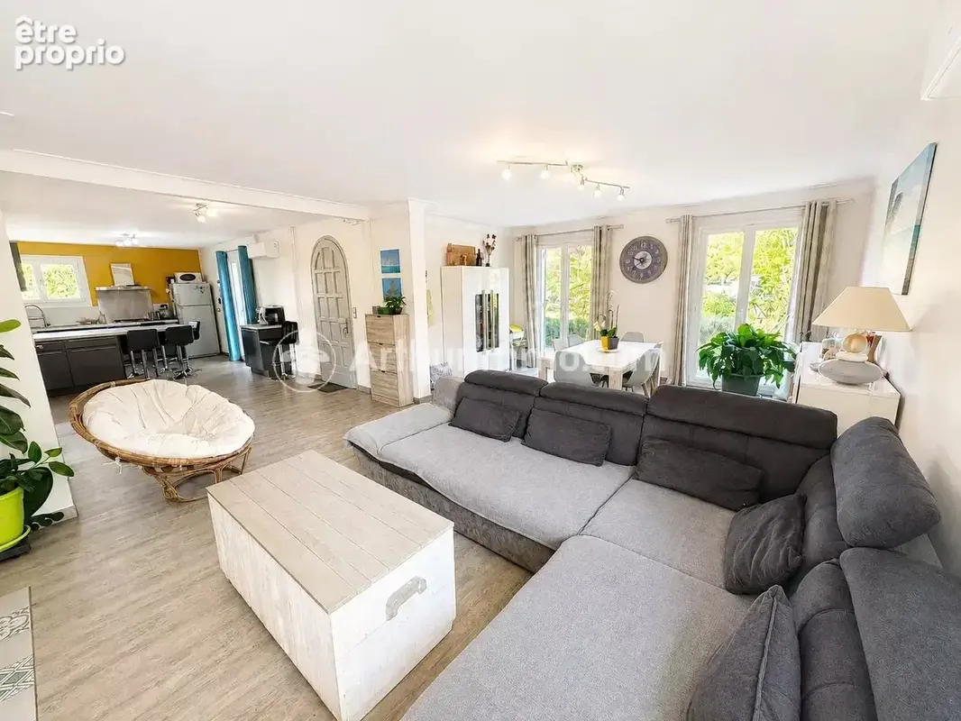 SAINT-ASTIER – Maison 180 m², 5 chambres sur 2,5 ha avec gîte et truffière - photo 8