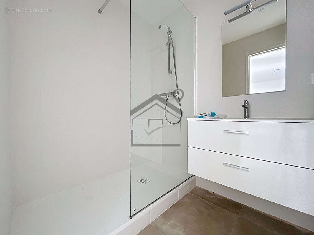 Appartement à MARIGNANE