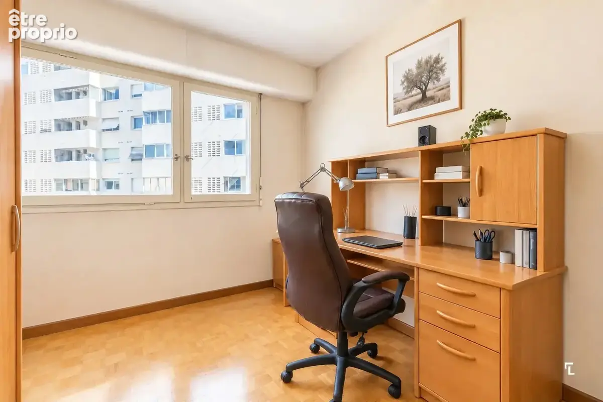 LOVA – Appartement  T4 - 87m² - Balcon - Loggia - Cave - 13005 CONCEPTION - photo 9