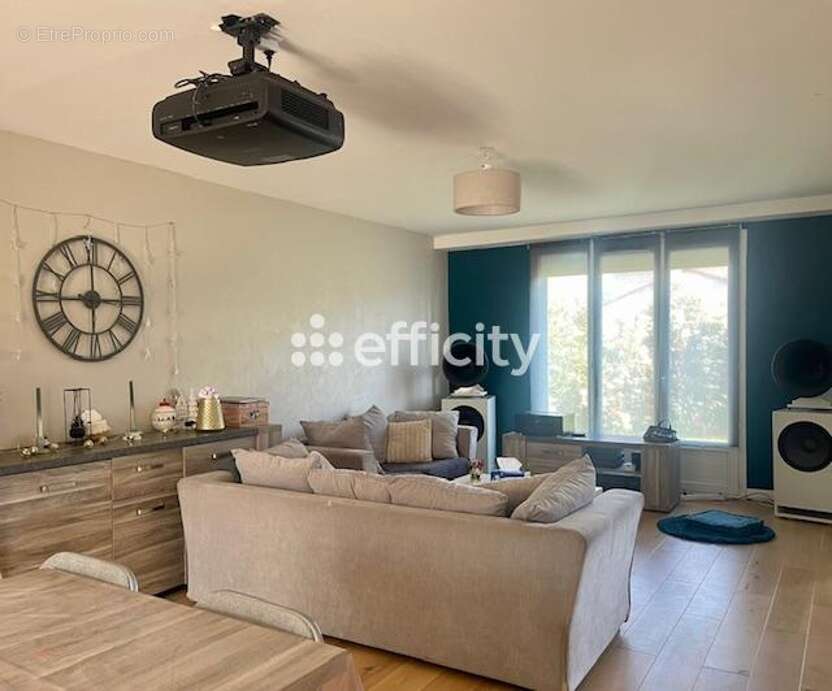 Maison à SAINT-MAURICE-L'EXIL