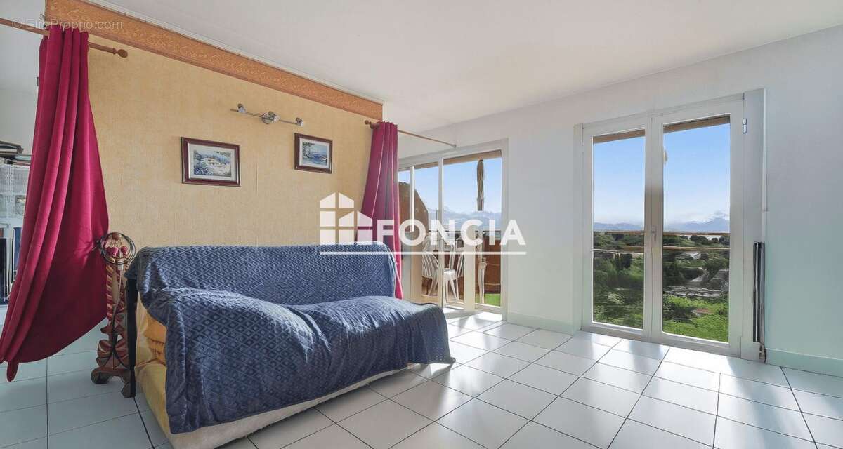 Appartement à MANDELIEU-LA-NAPOULE