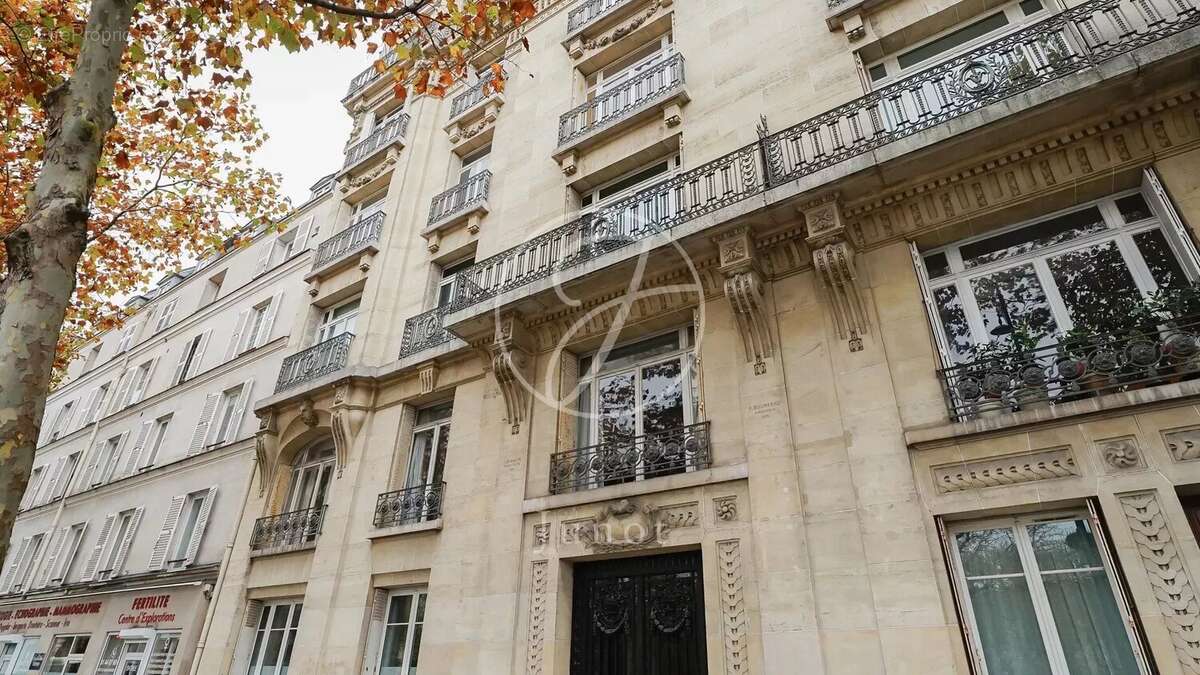 Appartement à PARIS-5E