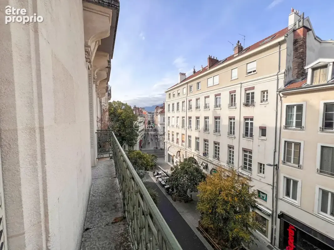 Appartement 4 pièces 90 m² à vendre à Grenoble (38000) - photo 3