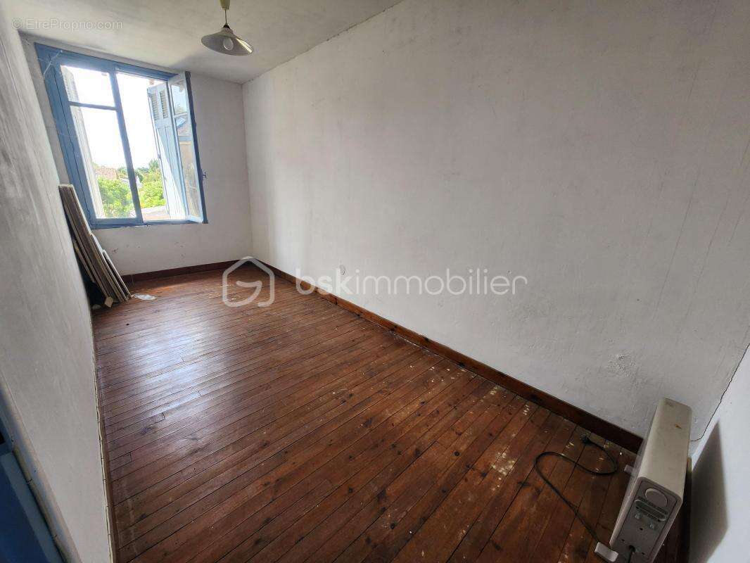 Ancien temple protestant 170 m² à fort potentiel – Bien atypique avec nombreuses possibilités d'aménagement - photo 15