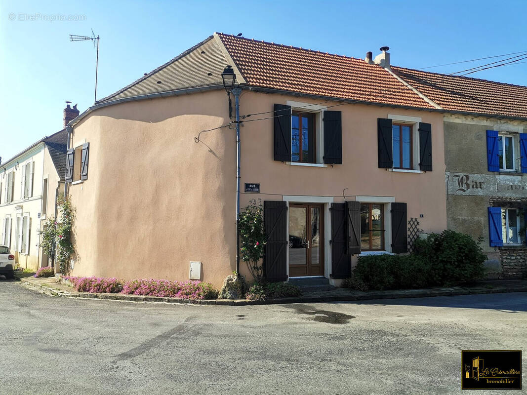 Maison à DOURDAN