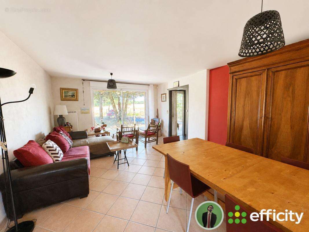 Maison 139 m² à Condeissiat  - photo 6